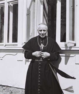Fotografie Stanislava Boloskho - kardinl Josef Beran